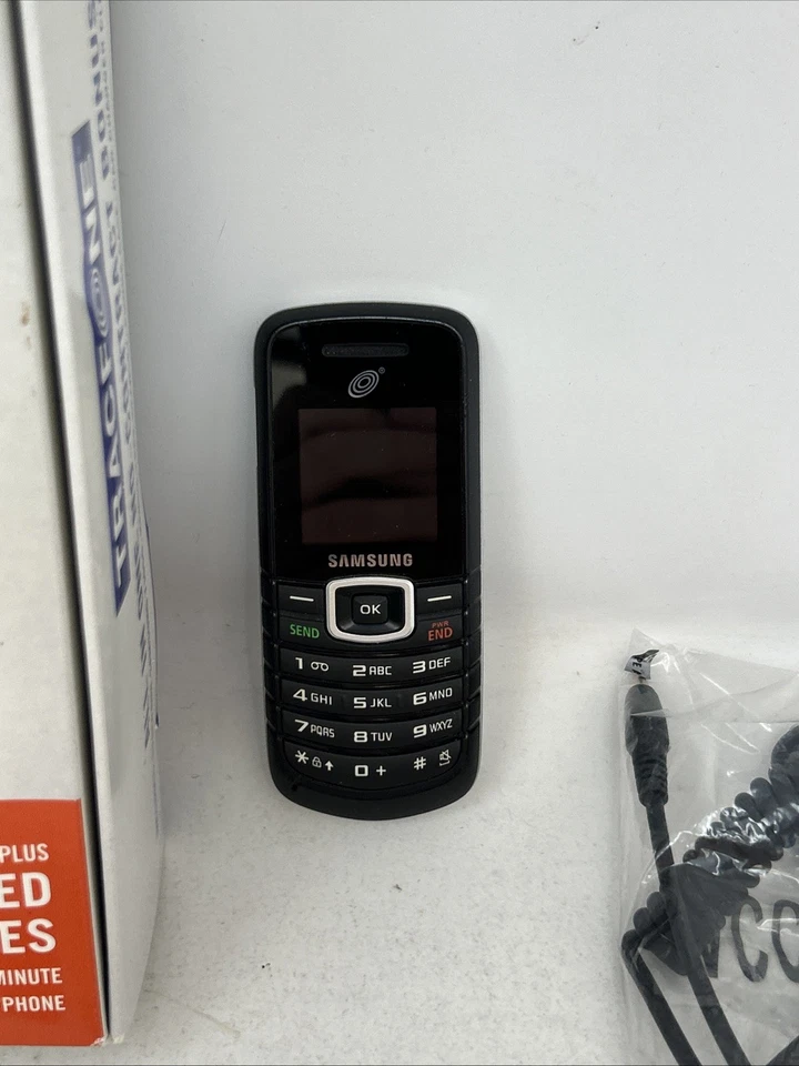 Samsung T105G - Black (TracFone) Prepaid GSM Cell Phone - All-in-One Bonus Pack - Image 3 of 4