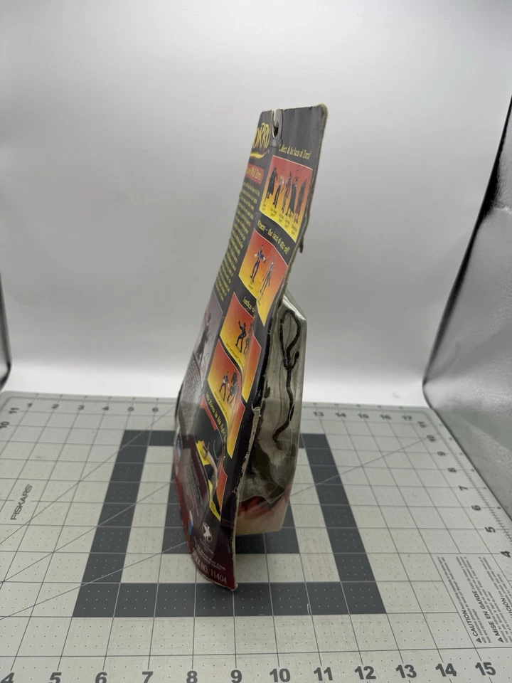 Figura de acción Zorro Playmates 1997 vintage con cable de púas Foto 2 de 4