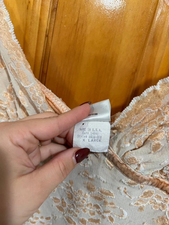 Frederick’s of Hollywood Slip Dress XL Peach Floral Lace Satin Vintage Feminine - Image 4 of 4