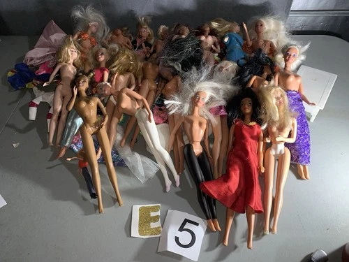 Vintage Lot Of 21 Barbie, PJs, Clothes Accessories  Spice Girls & More!!