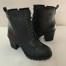 ziginy kourtlan lace up ankle boot