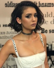 NINA DOBREV 8x10 PHOTO *