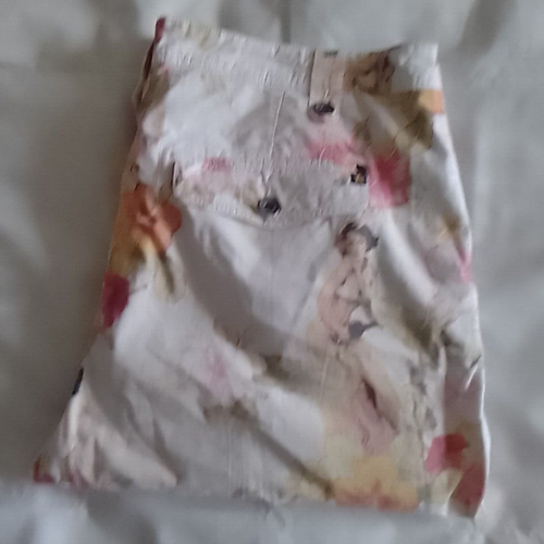 JOE BROWNS Men's Ivory Multi-Colour Patterned Chino Style Shorts Size 38 - Picture 2 of 8