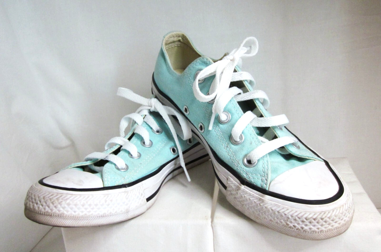 Converse Chuck Taylor All Star Low-Top Sneakers Women's Size 6 Mint Green