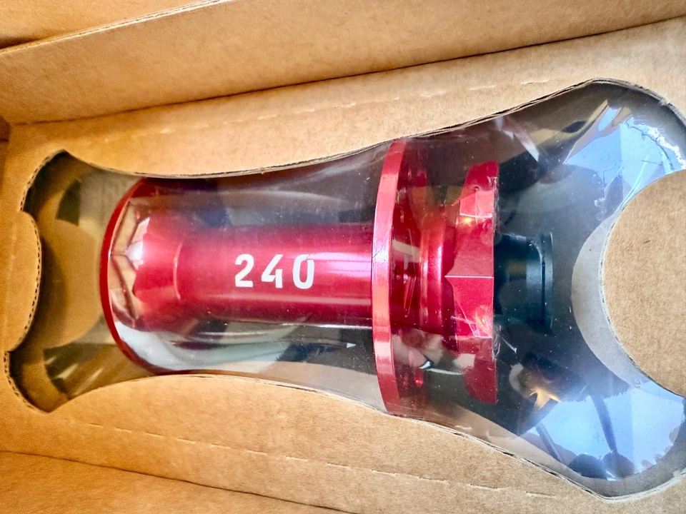 Juego de bujes DT Swiss 240 DEG - 12 x 148 mm, 15 x 110 mm, 6 pernos, XD, ROJO, 32H, ¡NUEVO! Foto 4 de 4