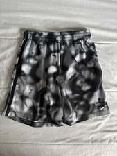 NWT Youth Nike Dri Fit Training Shorts Black/White Size Large