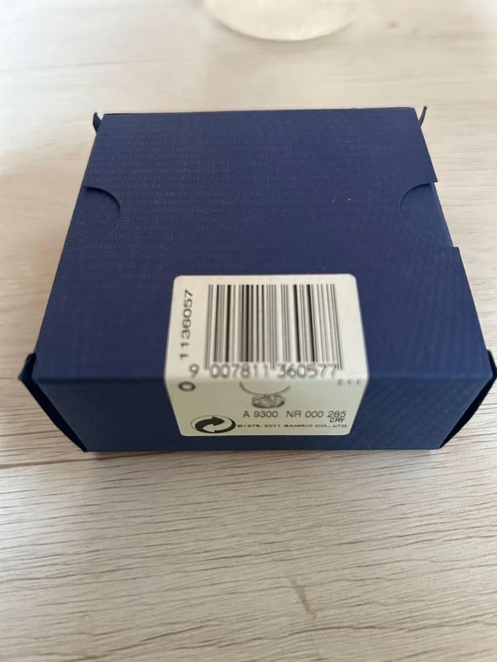 SWAROVSKI Sanrio Hello Kitty Halskette mit Anhänger und Box limitiert aus Japan - Bild 2 von 4