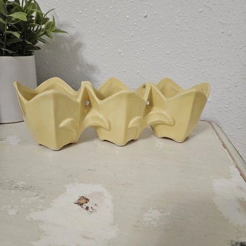 Vintage 1960s McCoy Pottery Triple Lily / Tulip Yellow Planter Unmarked 9x3 In.