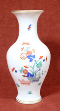 Schöne Blumenvase Meissen Vase mit Indischen Blumen und Insekten-Malerei