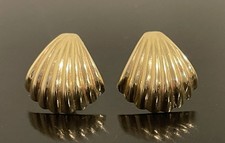 14K Solid Yellow Gold Puffy Seashell Stud Earrings 3.60g