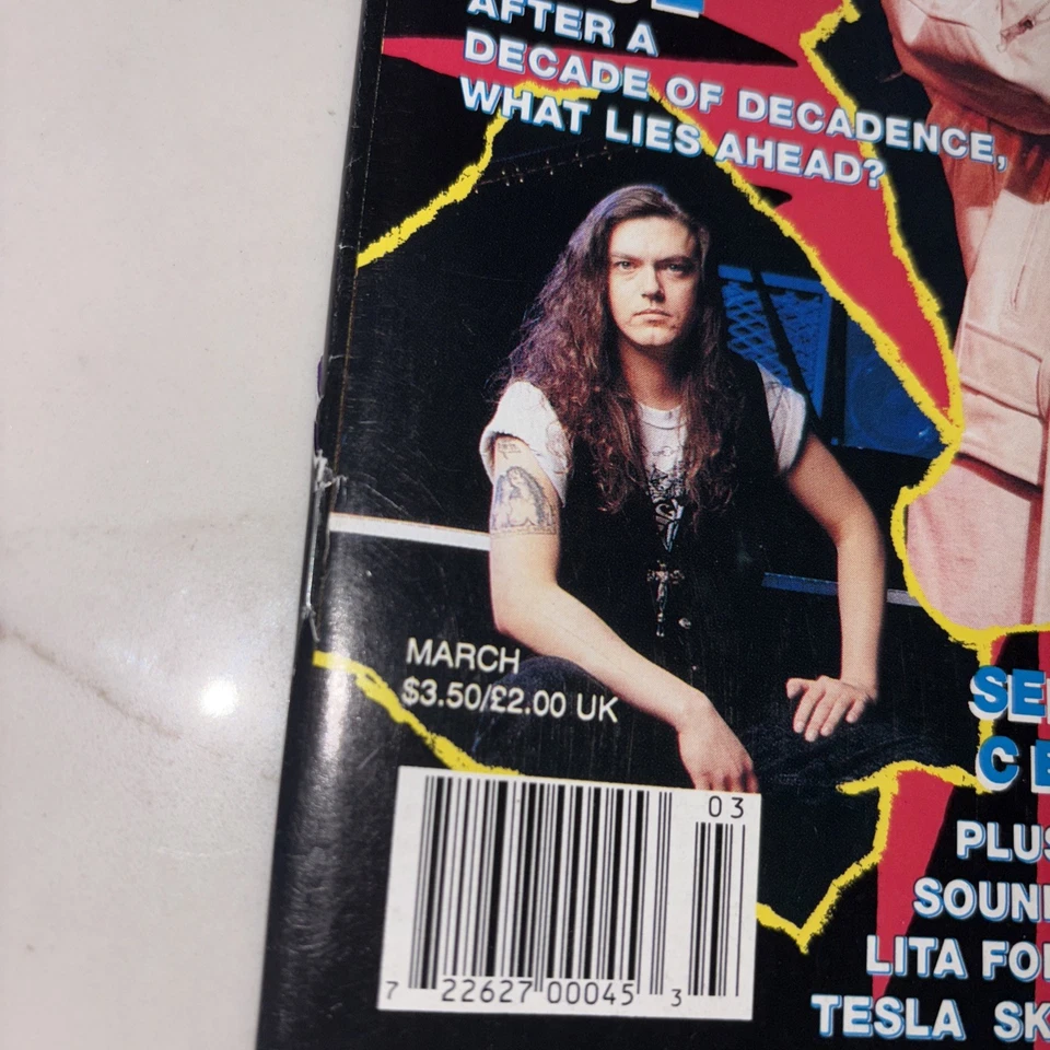 Hit Parader Magazine 1992 Guns N Roses Metallica Nirvana OZZY Sound Garden - Image 3 of 4