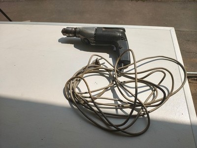 Black and Decker Bohrmaschine mit ca. 5 Meter Kabel
