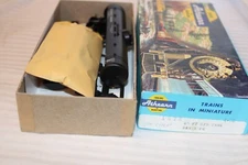 HO Scale Athearn, Single Dome Tank Car, Santa Fe, Black, #100801 - 1574