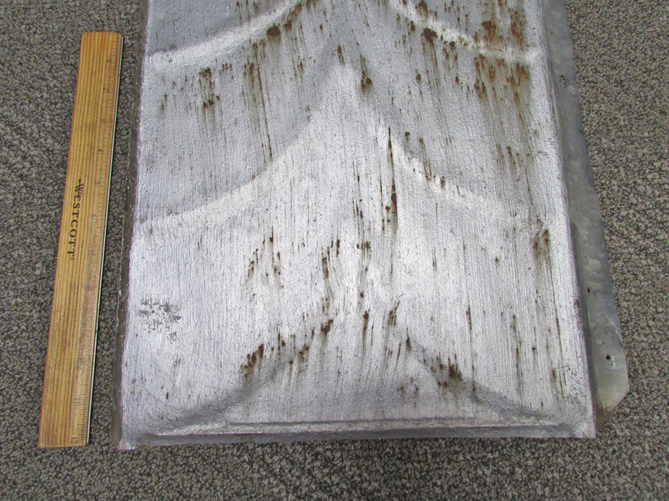 vintage galvanized embossed tin shingle from a Barn roof, rusty, 20 x 13.5 - Image 2 of 4