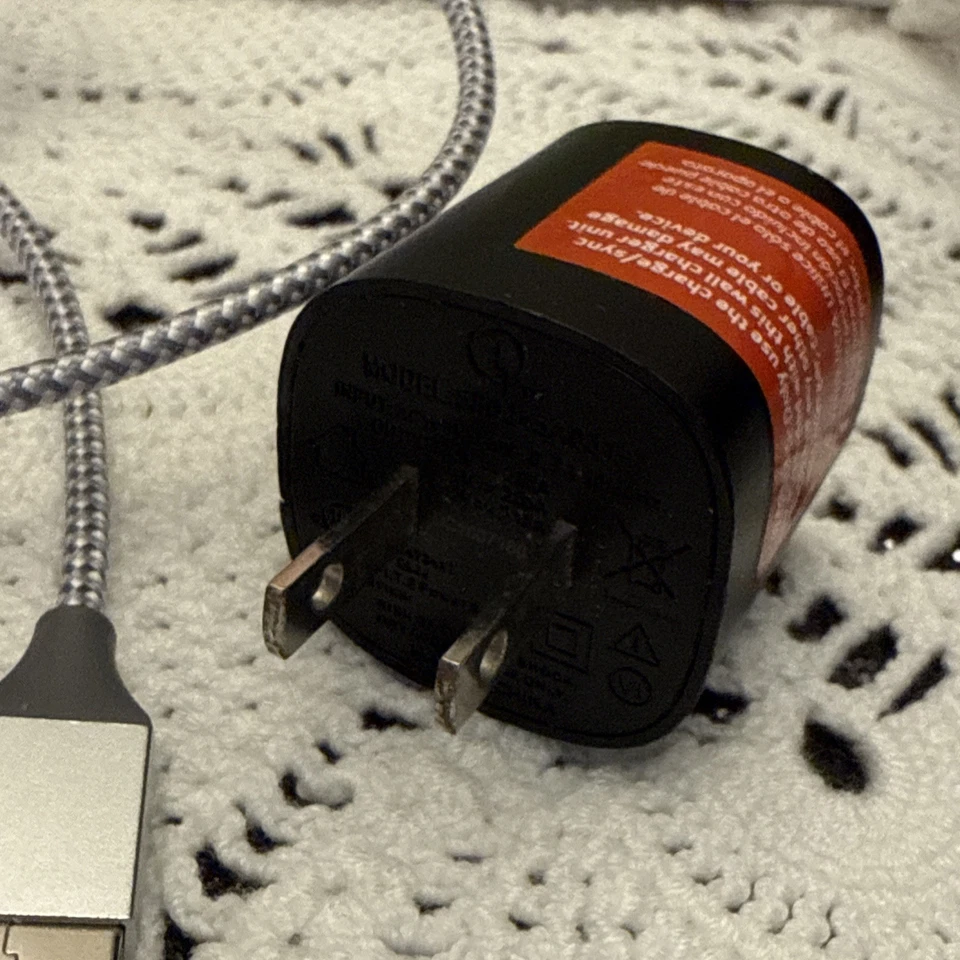 Cargador de pared enchufable USB de 9 pies de largo 5V OEM Verizon modelo 580245A031 iPhone Foto 4 de 4