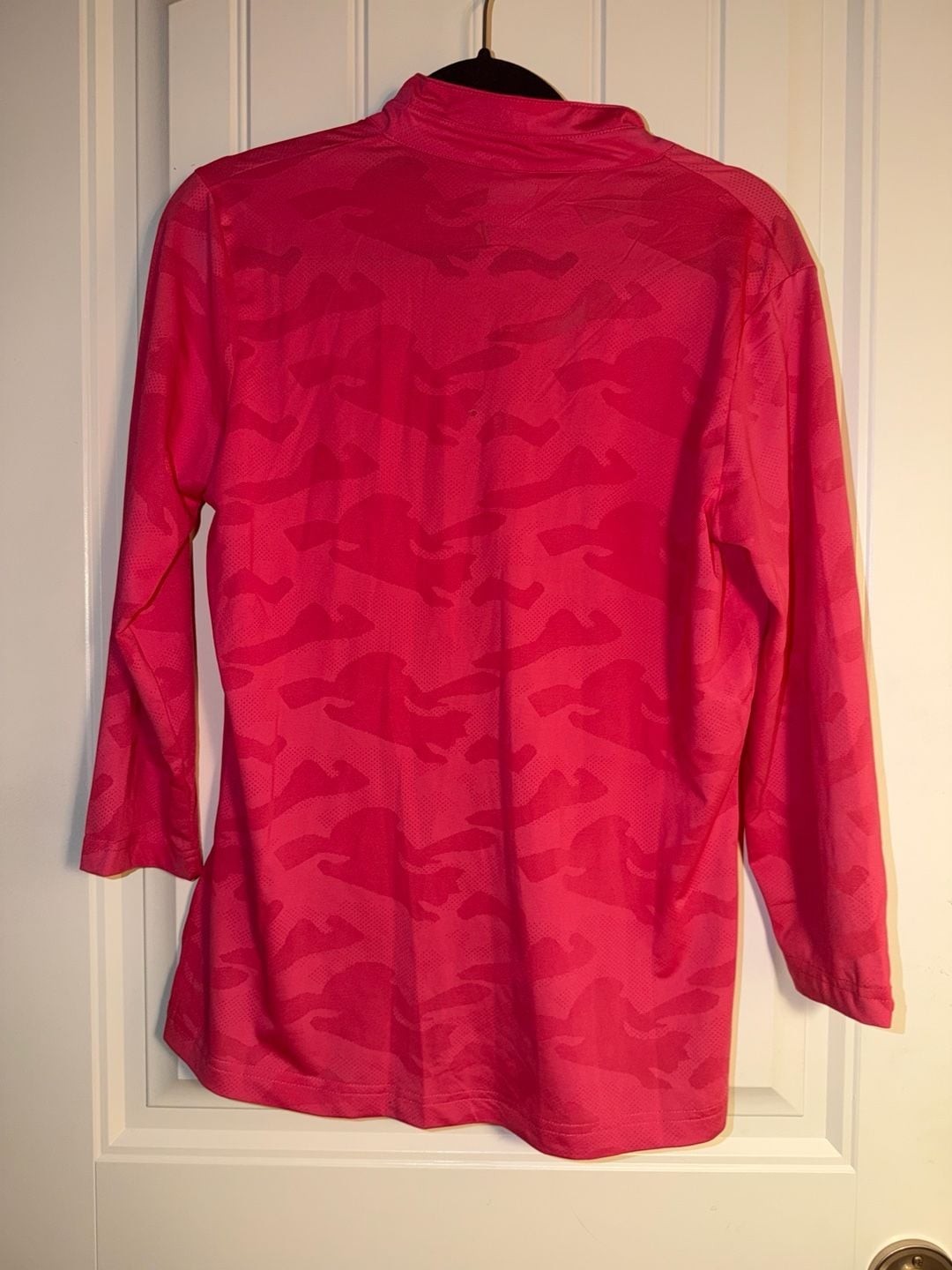 NWT Daily Sports Sweden Pink Camo Quarter Snap Golf Pullover Top M $100 MSRP, photo 8