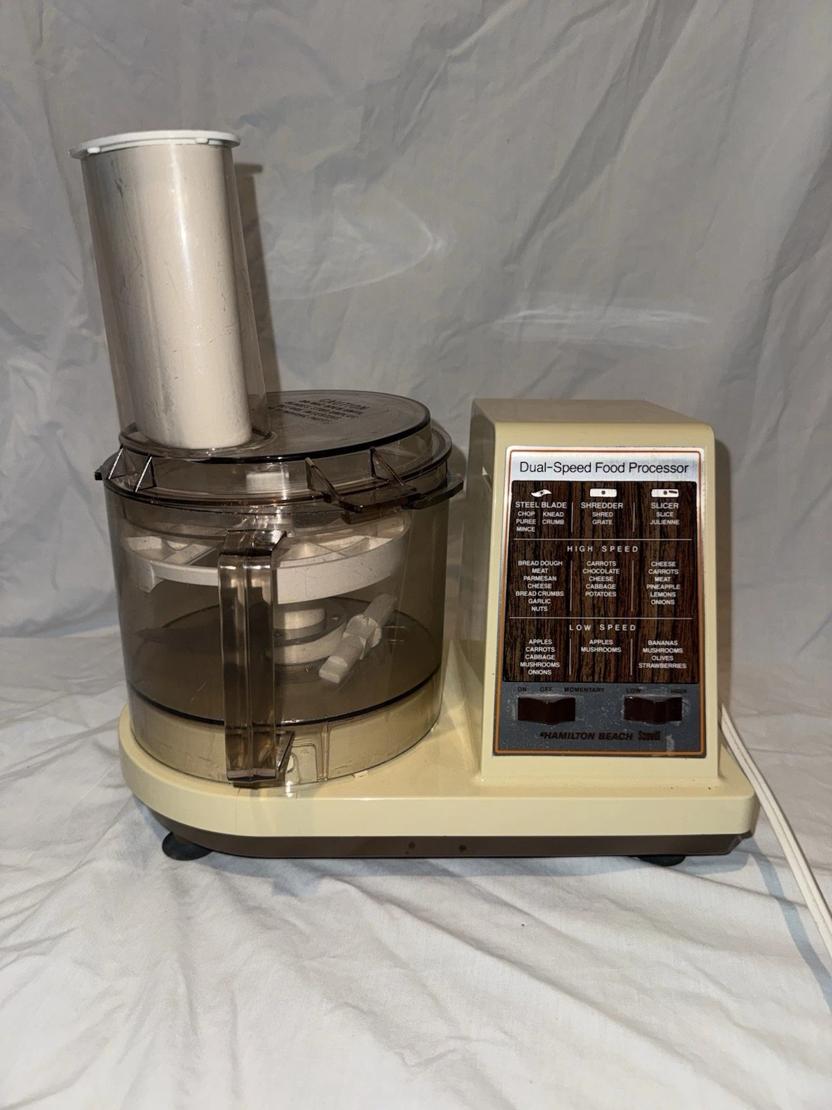 Hamilton Beach Scovill Dual Speed Food Processor Model 702-4 Beige *TESTED*
Opens in a new window or