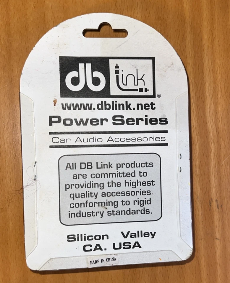 db Link RTG4 - 4 Ga - 4 AWG Ring Terminals w/Outer Protector Sleeves - Image 3 of 3