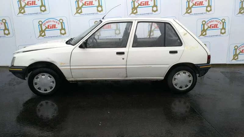 front windscreen wiper motor for PEUGEOT 205 BERLINA XAD XAD 1987 721947 - Image 4 of 4