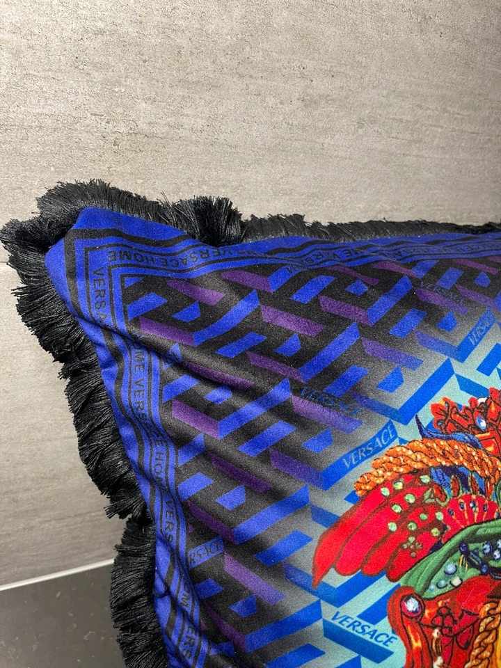 Pre-Owned Versace Home Luxury Palace Cushion Decorative Pillow European Gift - Image 3 of 4