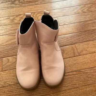 Pink girls boot