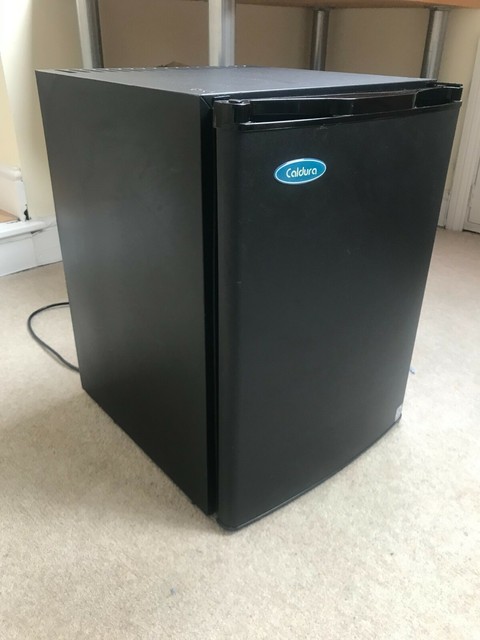 40 litre mini fridge