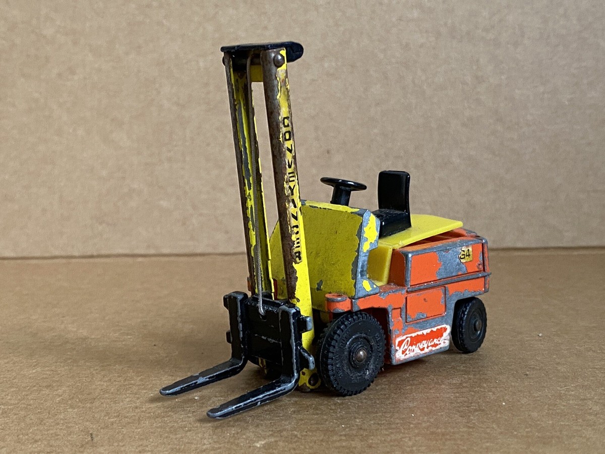 dinky toys　conveyancer fork lift truck Dinky Toys Conveyancer Fork Lift Truck, No 404, 1967, Die Cast