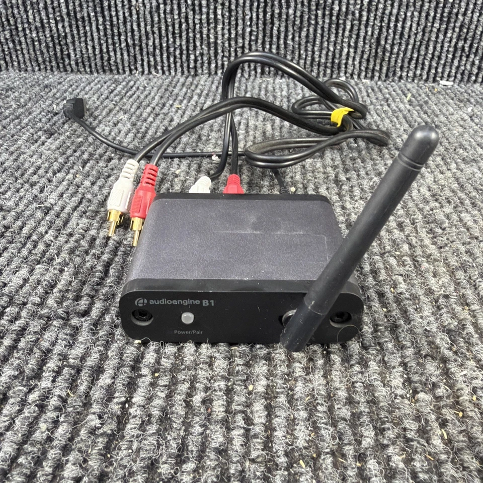 Audioengine B1 Premium Universal Bluetooth Music Receiver w/Extended Range - Image 3 of 4