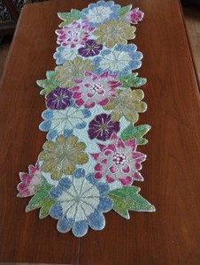 Nicole Miller Beaded Runner Flowers Cottage Chic Decor