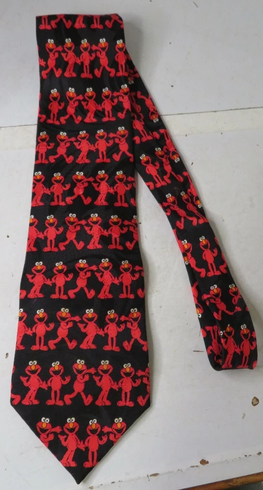 Corbata Sesame Street Elmo 100 % seda roja negra patrón completo caminar ondulando 60" Foto 2 de 4