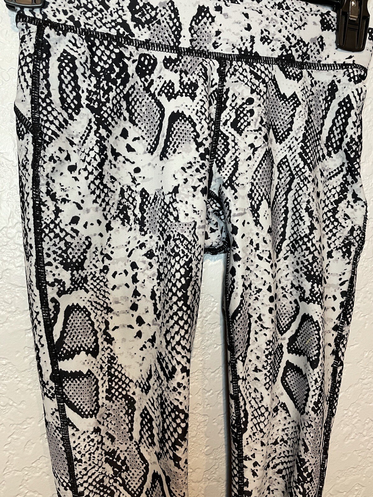 Human Performance Engineering Crop Snake Leggings - image 2