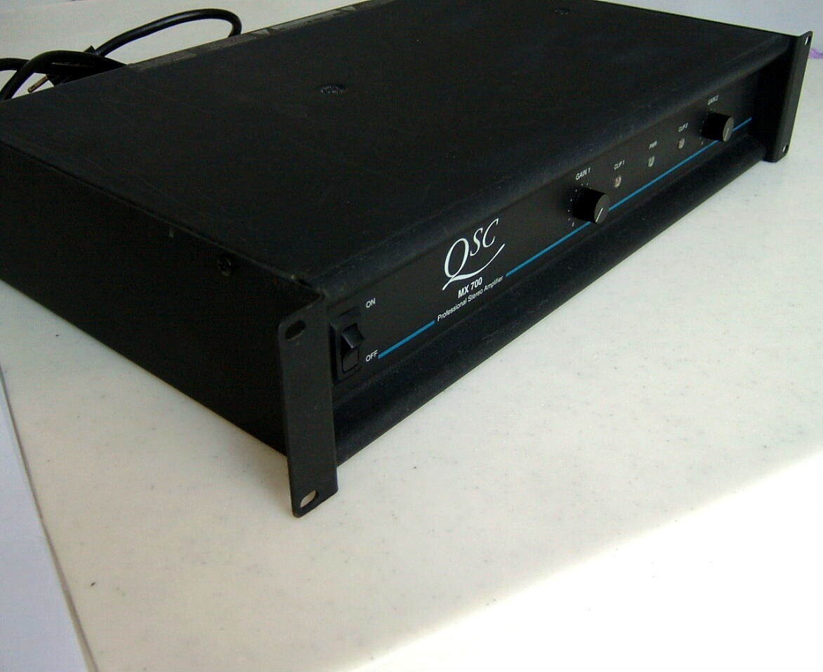 QSC MX700 Power Amplifier Large transformer mounted made in USA