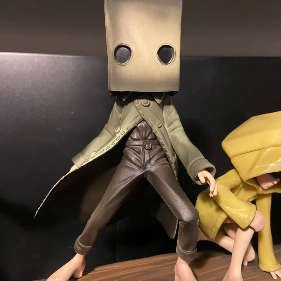 Little Nightmares Mono & Six Collectible Figure Diorama 8.85" Statue Game Art - Image 3 of 4