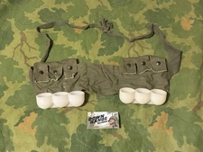 Vietnam War U.S. M79 40mm Bandolier/Egg Inserts