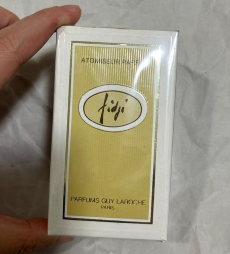 Guy Laroche Paris fidgi PARFUM 7ml 1/4 fl oz 7g Spray Perfume Fragrance with Box
