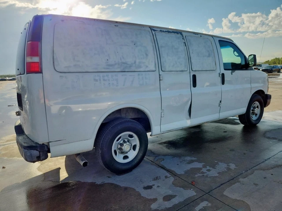 (LOCAL PICKUP ONLY) Hood Fits 03-24 EXPRESS 2500 VAN 613081 Foto 3 de 4