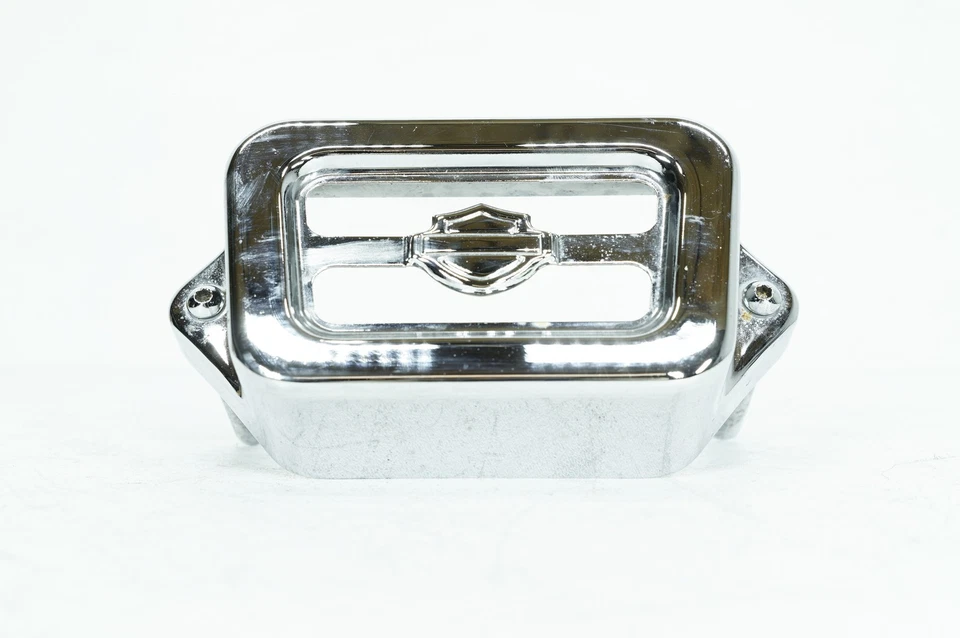 2006 Harley Touring FLHXI Street Glide 原始设备制造商电压调节器整流器保护套 — 第 2/4 张图片