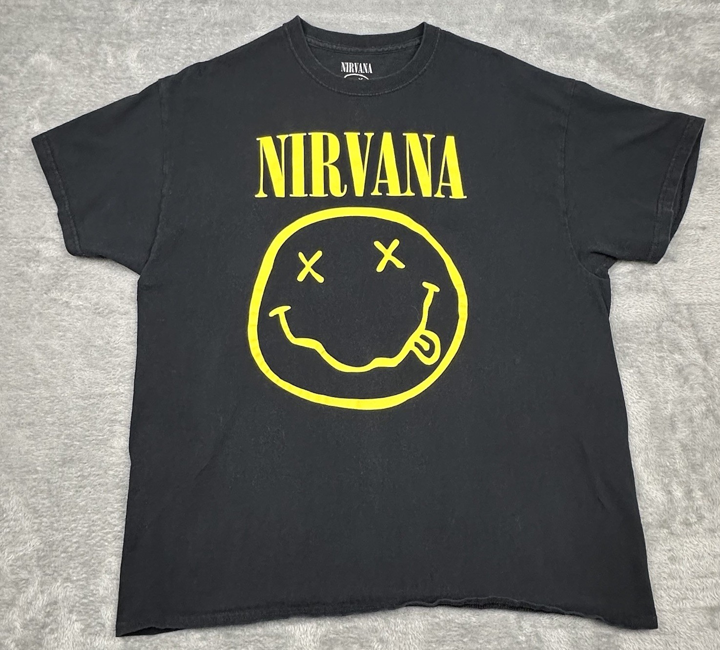 Nirvana Mens XL Black Smiley Face Graphic Tee Official Merch 2020