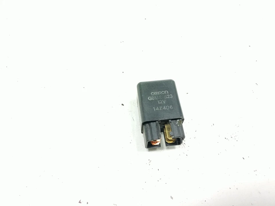 05 Suzuki GS 500 F GS500E relé 14Z4D6 - Imagem 3 de 4