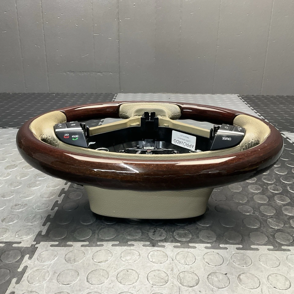 Conjunto de volante Volvo XC90 2010-2014 grão de madeira com interruptores de botão fabricante de equipamento original - Imagem 4 de 4