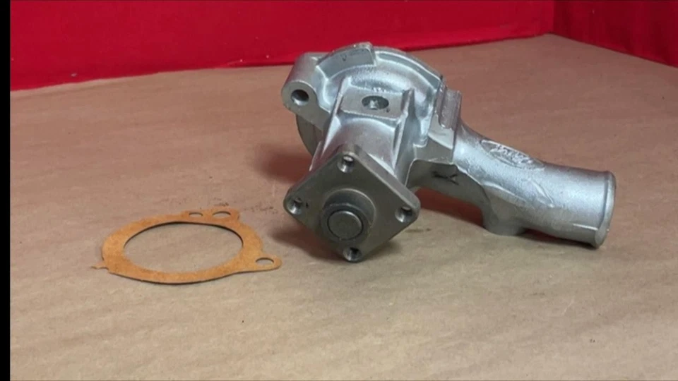 NOS OEM Ford 1971 1972 1973 Pinto Water Pump 98ci Mercury Bobcat - Image 3 of 4