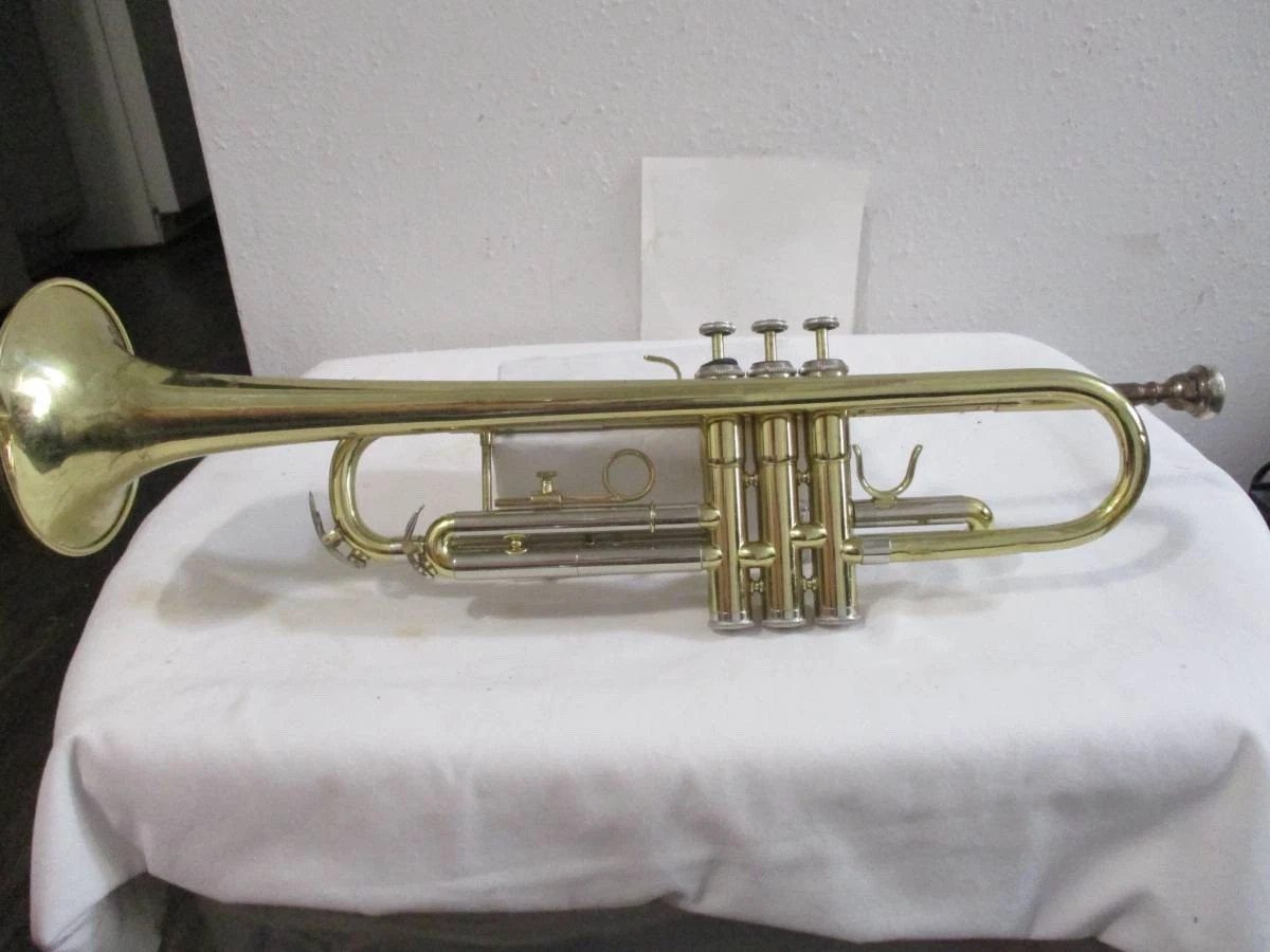 Preços baixos em Besson trompetes | eBay