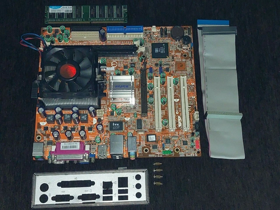 Foxconn Winfast 760GXK8MC-RSH Socket 754+CPU AMD SEMPRON SDA2800AI03BX+SDRAM - Image 3 of 4