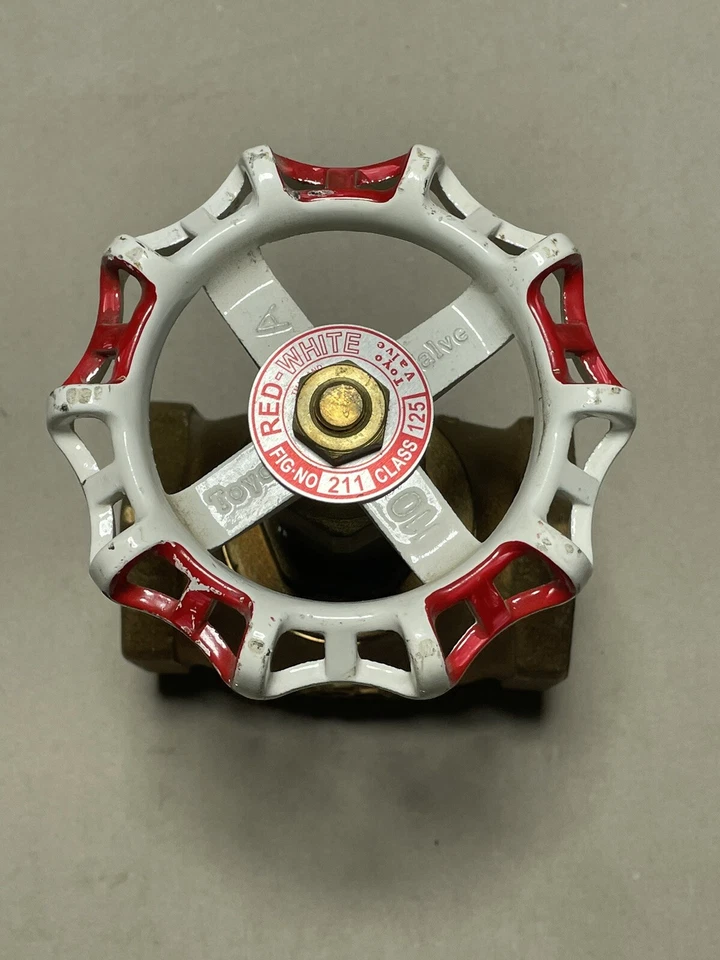 Toyo Red-white 2” Globe Valve No 211 Class 125 Rising Stem 2” Female NPT - Image 2 of 4