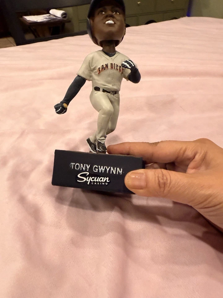 Tony Gwynn #19 San Diego Padres Bobblehead '98 Campeones de la Liga Nacional 2018 Foto 2 de 4