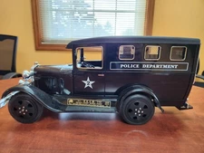 Jim Beam 1931 Ford Model A Police Paddy Wagon Decanter