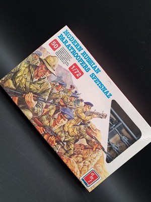 AMT ERTL #8655 Modern Russian Paratroopers Spetsnaz 1/72 Kit 50 Figures Sealed