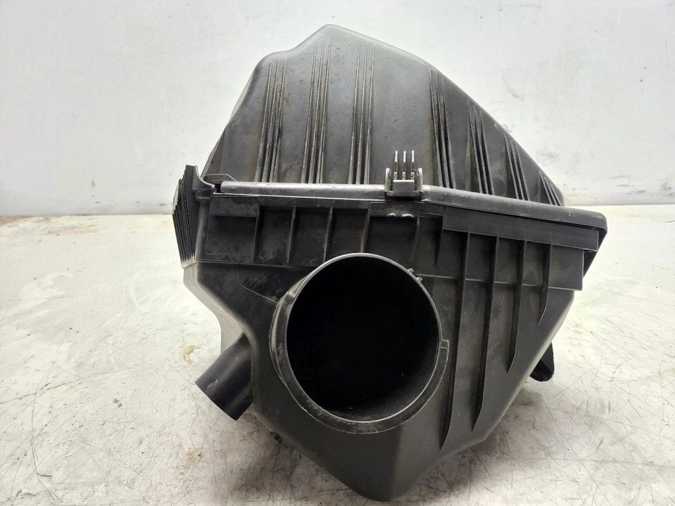 BMW 525i 530i 2004-2005 caja purificadora de aire OEM 3,0 L A/T 13717521030 Foto 2 de 4