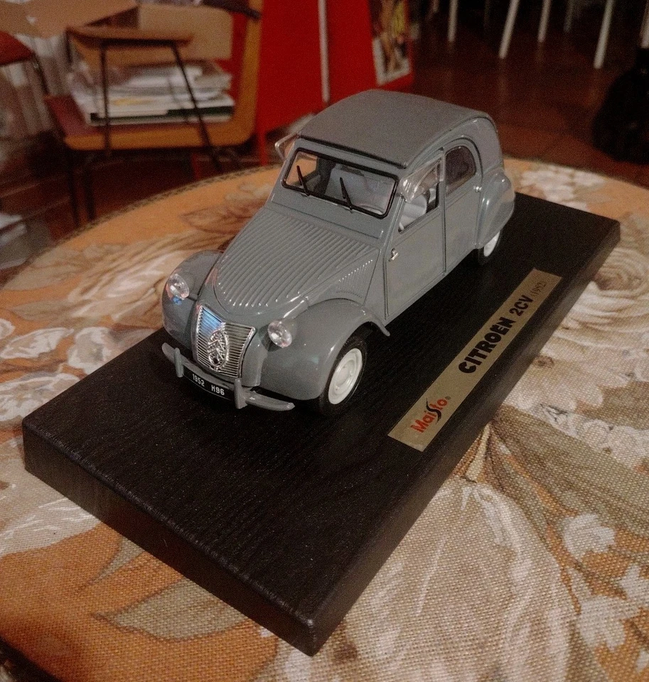 MAISTO/TCHIBO 1/18 - CITROEN 2 CV (1952) - Auto Metallo - #39# - Immagine 2 di 4