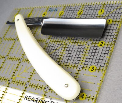 17 Friodur J.A.HENCKELS SOLINGEN GERMANY Straight Razor #R723